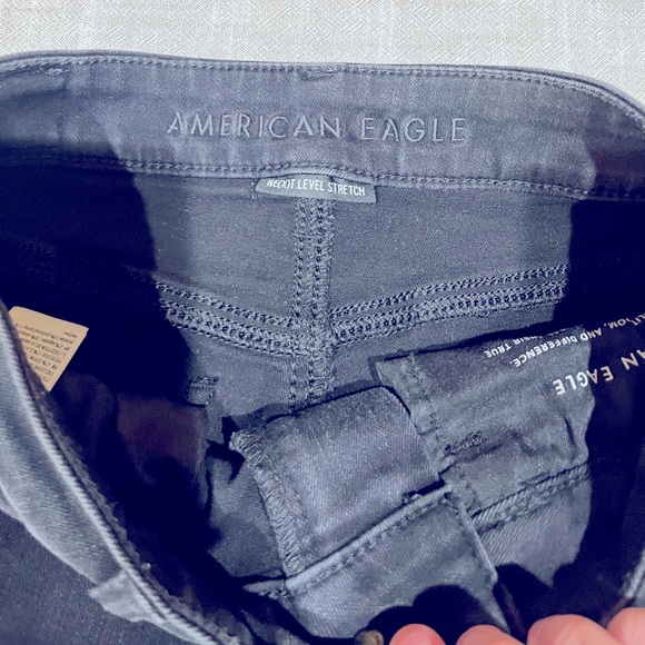 American Eagle Black High Waisted Jeans - Picture 2 of 4